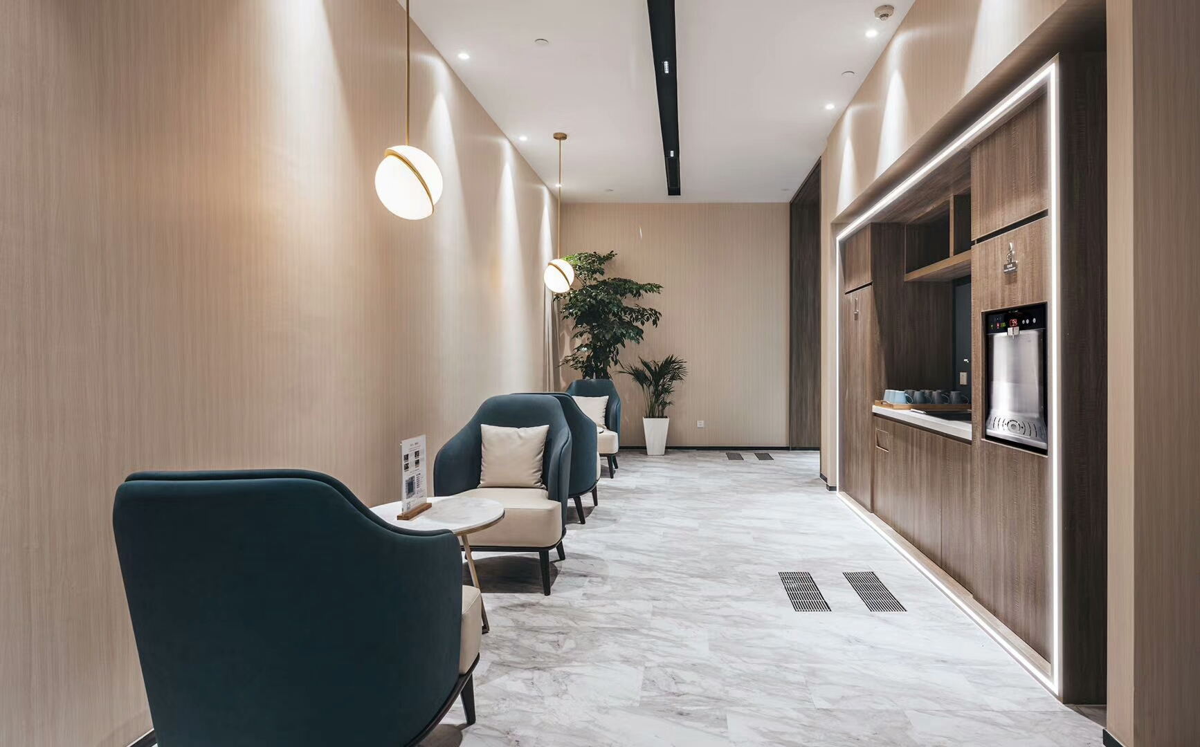 <a href=http://www.hlbeyyry.com/tags-457.html target=_blank class=infotextkey>办公室装饰设计</a>